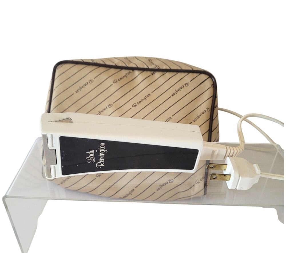 Lady Remington Electric Shaver Vintage Model 6M2L-1 Zippered Travel Bag